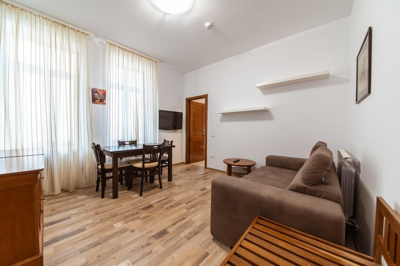 Boutique By Jullie 3* Bucureşti
